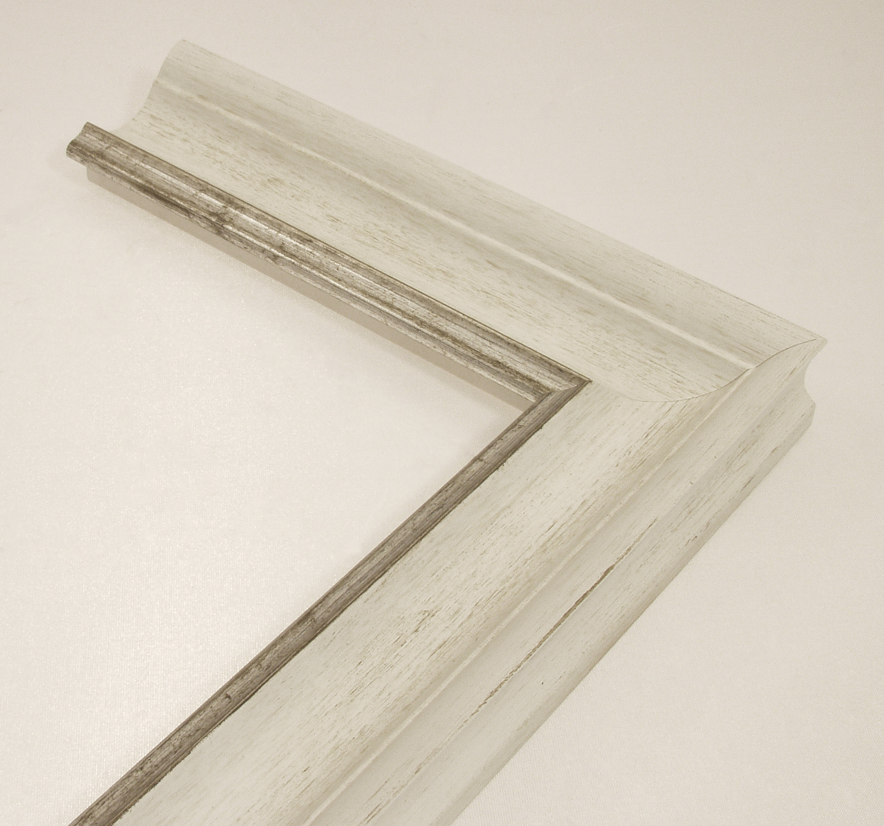 Bilderrahmen klassisch Echtholzrahmen, klassisches Profil weiß-silber  Breite 48 mm